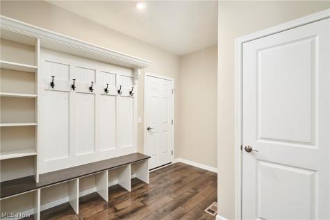 2476 Seton Drive Avon OH 44011