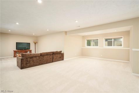 2476 Seton Drive Avon OH 44011