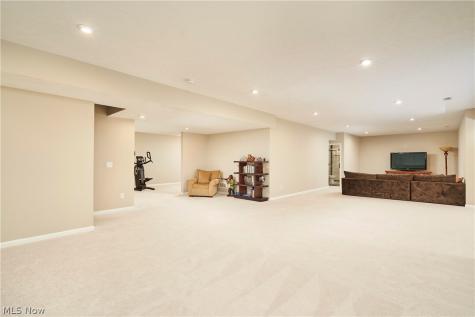 2476 Seton Drive Avon OH 44011