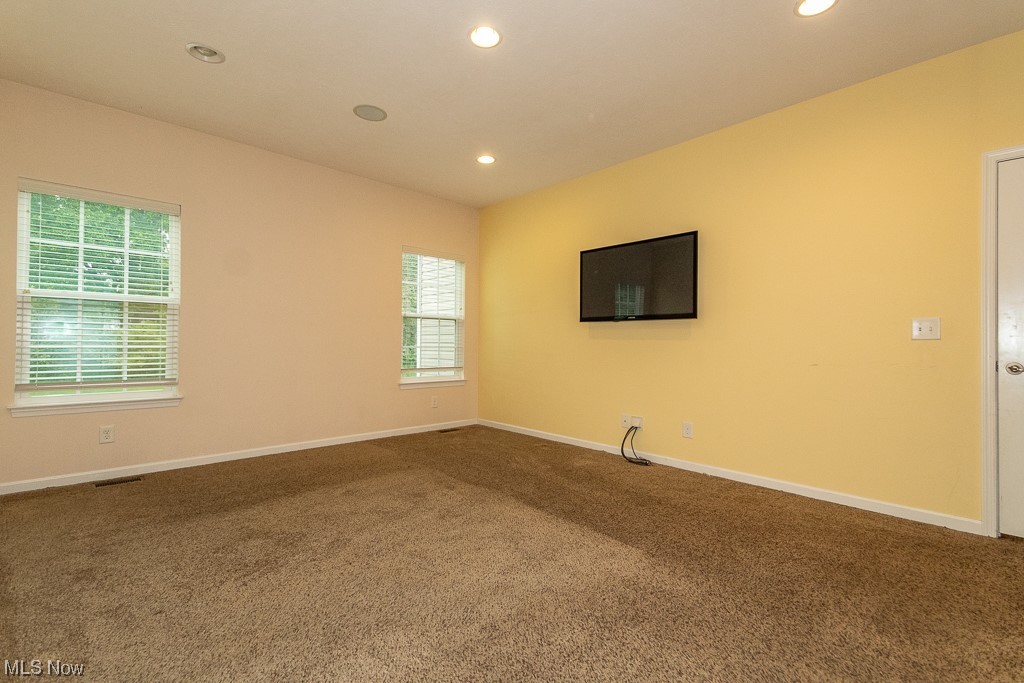 514 Gentry Circle W Richmond Heights OH 44143