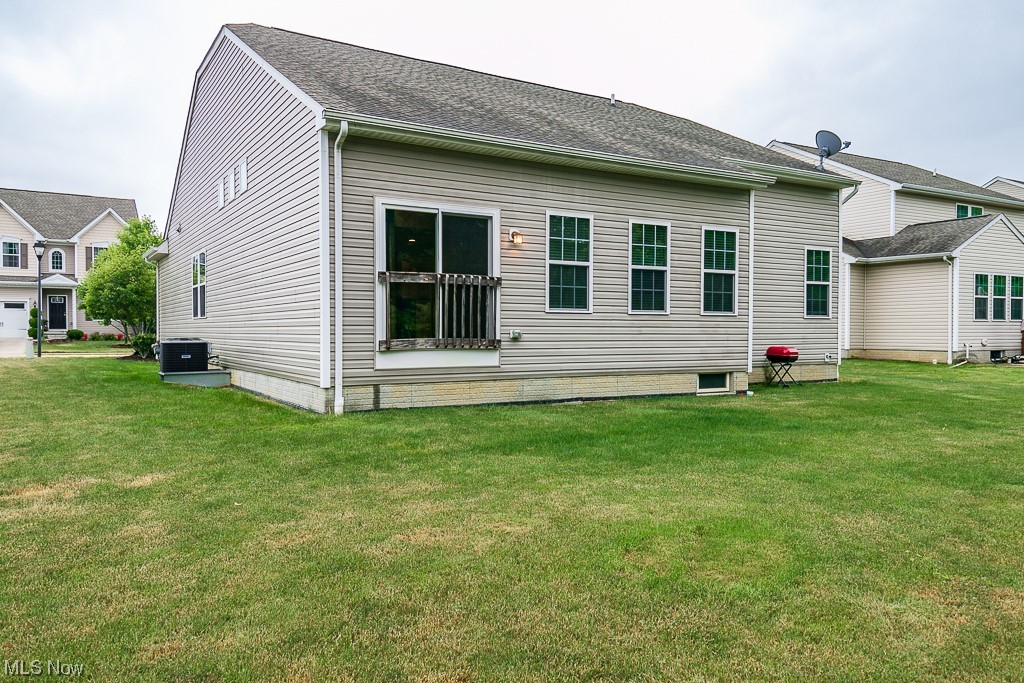 514 Gentry Circle W Richmond Heights OH 44143