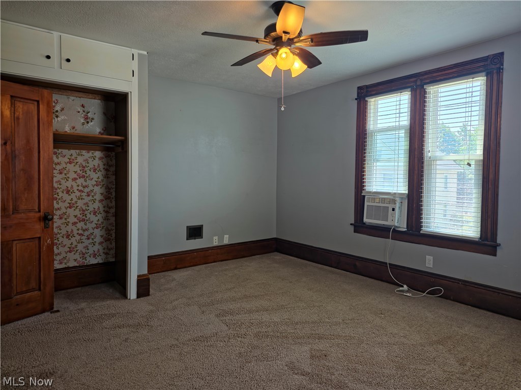 266 W Martin Street East Palestine OH 44413