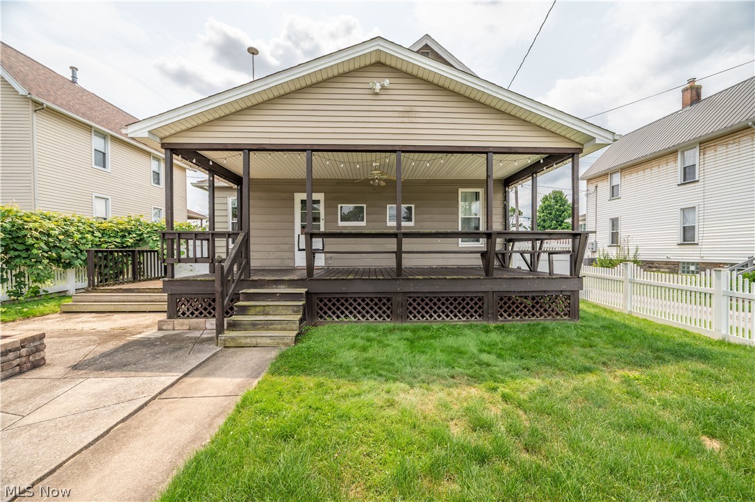 266 W Martin Street East Palestine OH 44413
