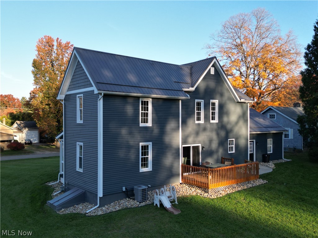 138 S Cherry Street Gnadenhutten OH 44629