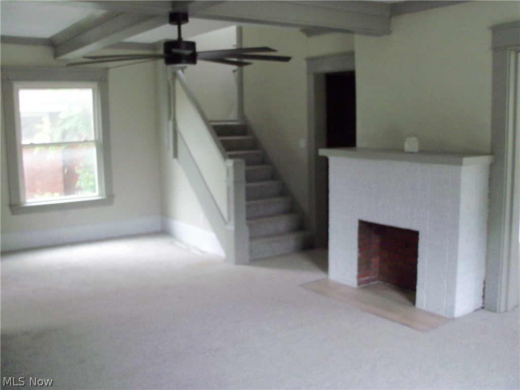 182 Elm Street Struthers OH 44471