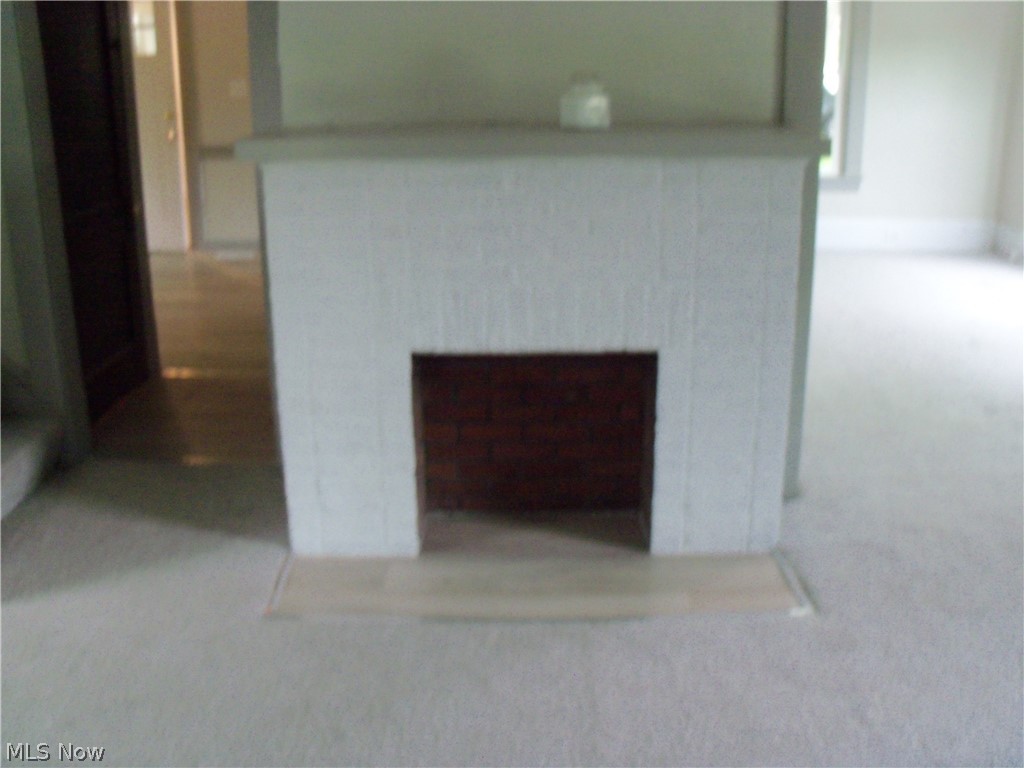 182 Elm Street Struthers OH 44471