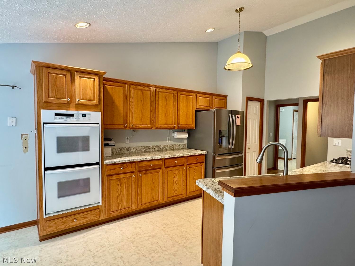 38624 Avalon Dr Drive North Ridgeville OH 44039