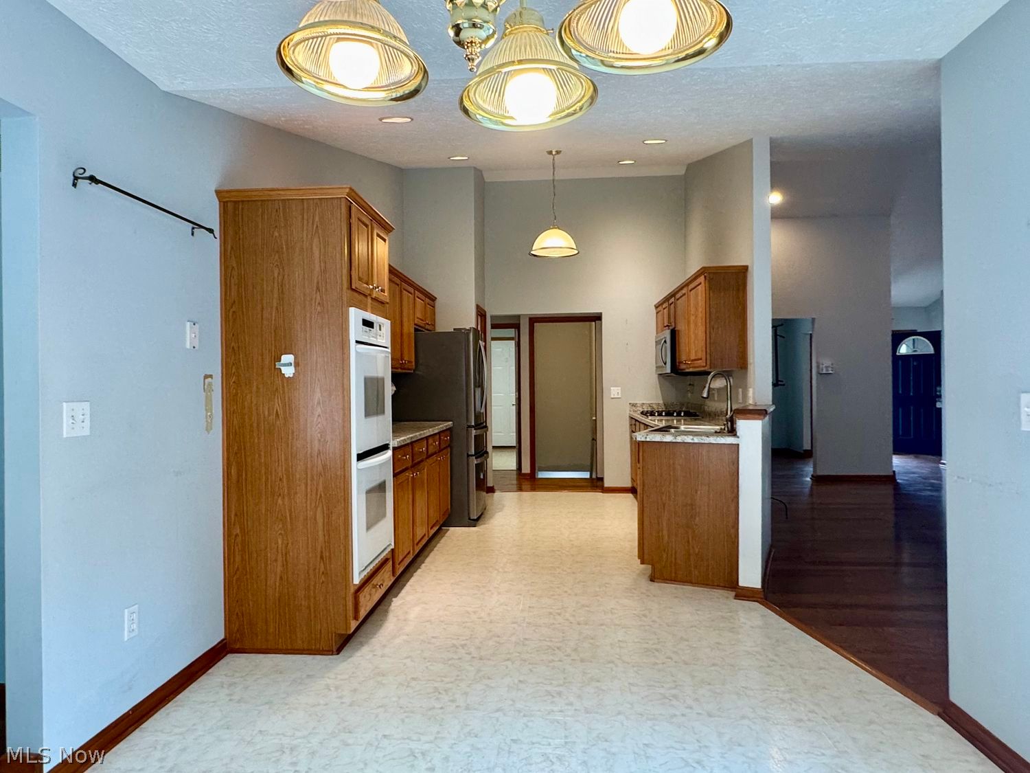 38624 Avalon Dr Drive North Ridgeville OH 44039