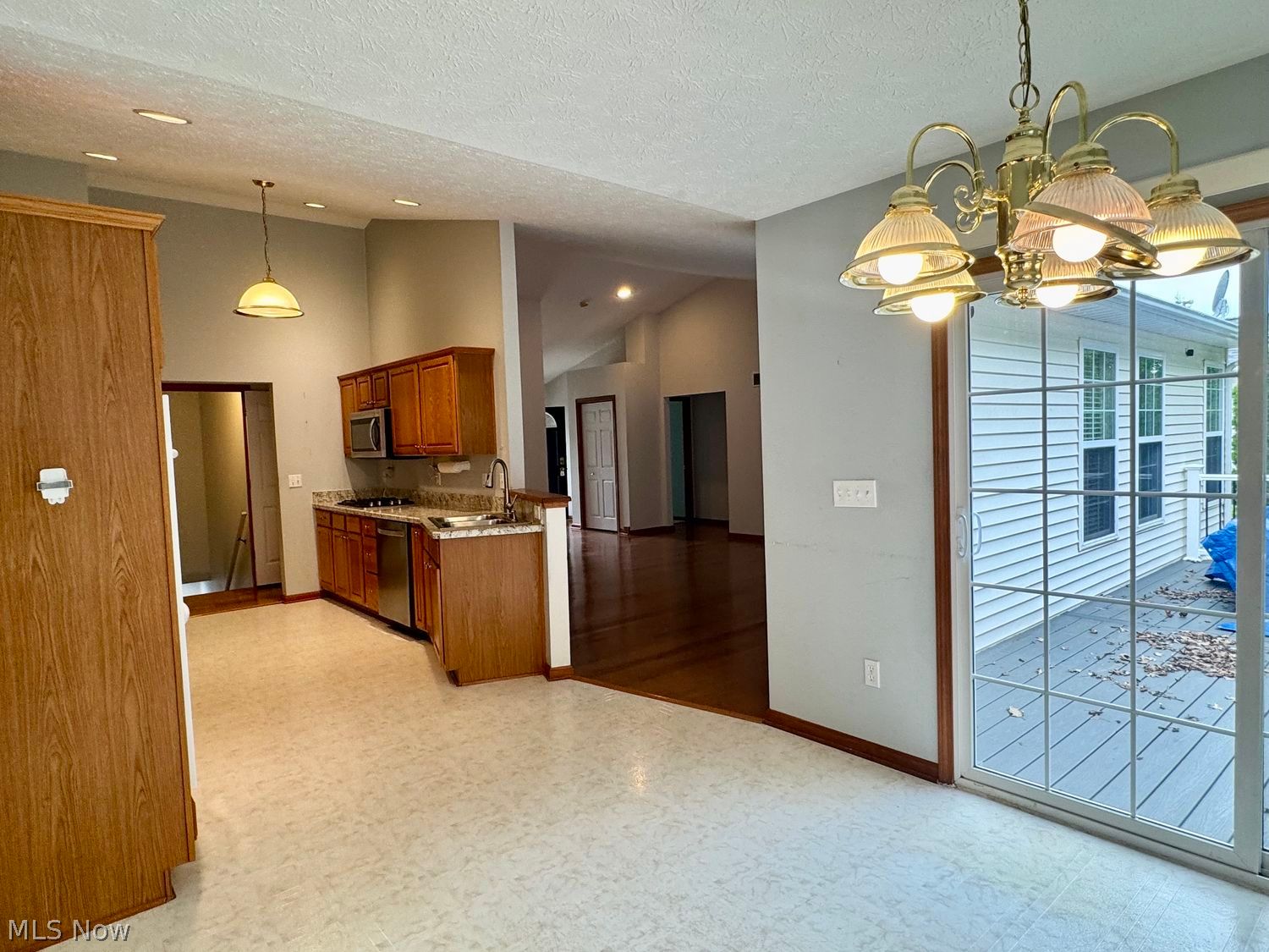 38624 Avalon Dr Drive North Ridgeville OH 44039