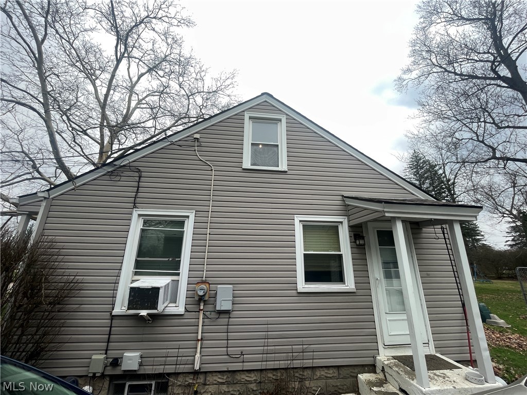 625 Meadowbrook Avenue SE Warren OH 44484