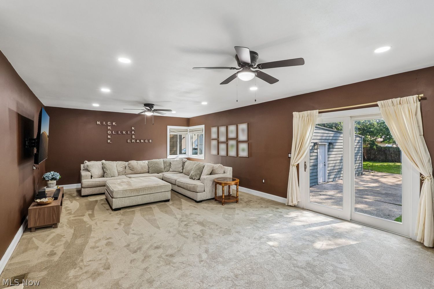 1429 Alameda Avenue Lakewood OH 44107