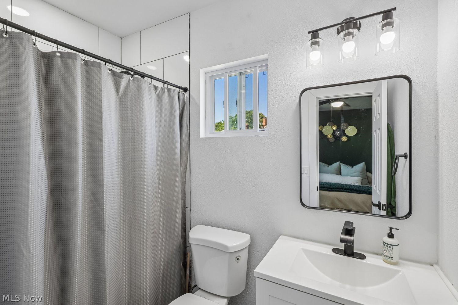 1429 Alameda Avenue Lakewood OH 44107
