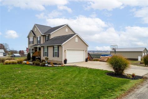 13014 Duquette Avenue NE Hartville OH 44632