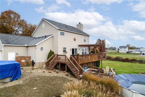 13014 Duquette Avenue NE Hartville OH 44632