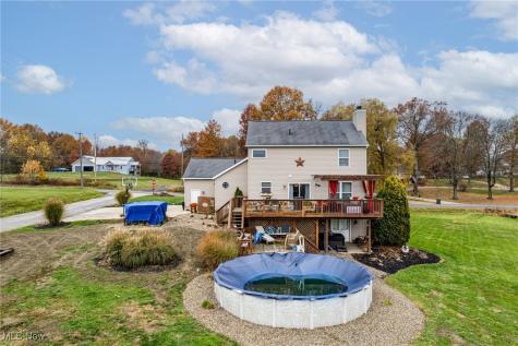 13014 Duquette Avenue NE Hartville OH 44632