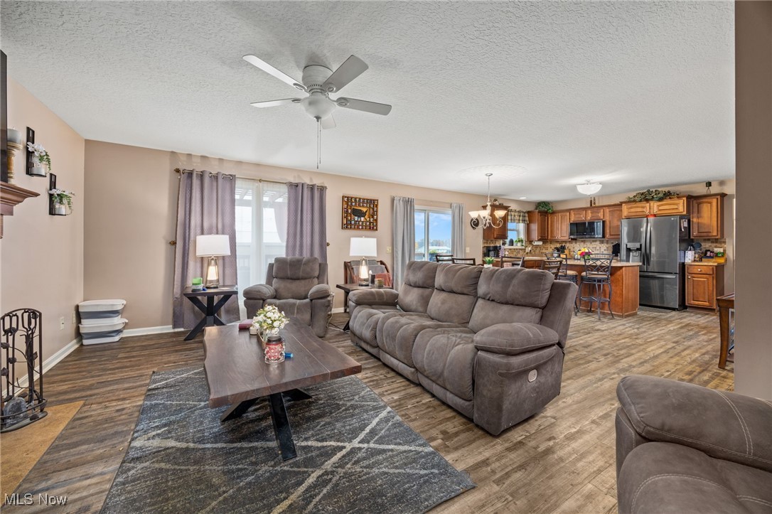 13014 Duquette Avenue NE Hartville OH 44632