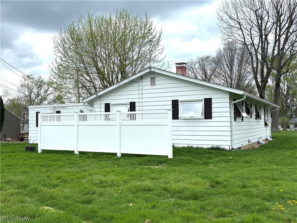 225 6th Street Columbiana OH 44408