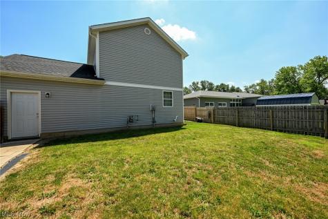 246 Columbine Avenue Akron OH 44312
