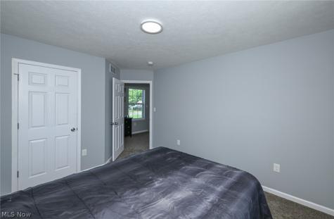 246 Columbine Avenue Akron OH 44312
