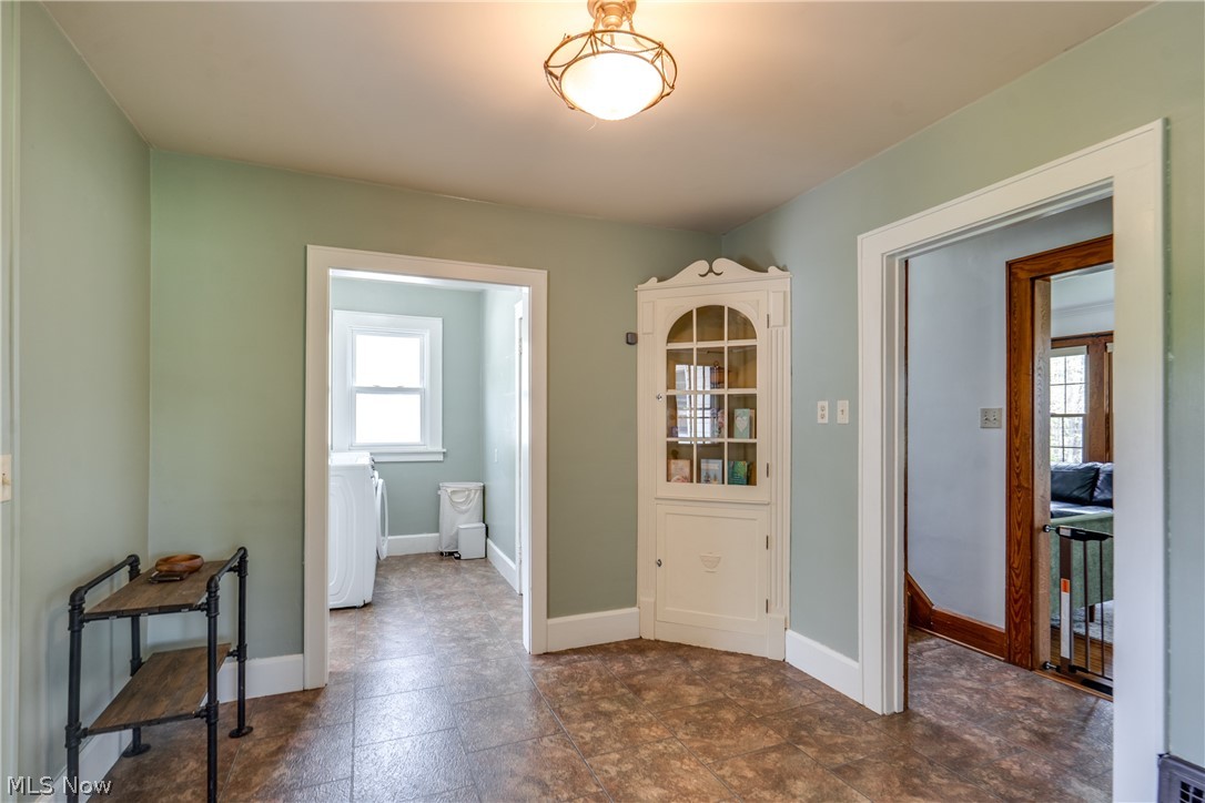 5369 Union Avenue NE Homeworth OH 44634