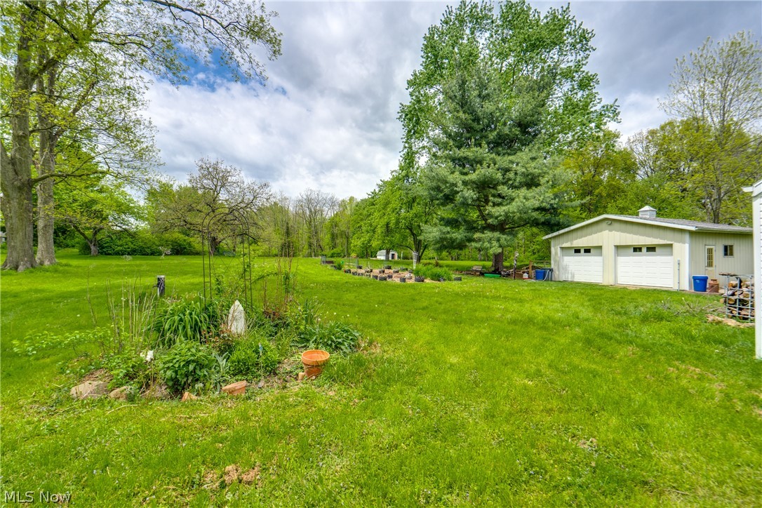 5369 Union Avenue NE Homeworth OH 44634