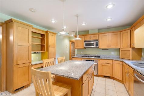 3217 Fulton Drive NW Canton OH 44718