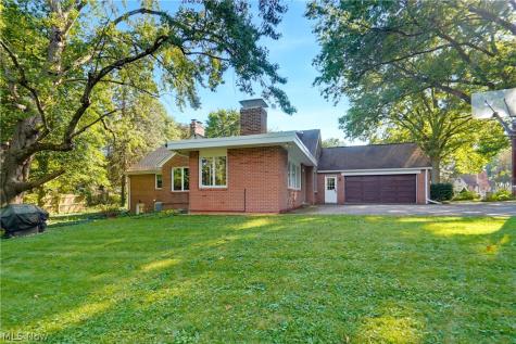 3217 Fulton Drive NW Canton OH 44718