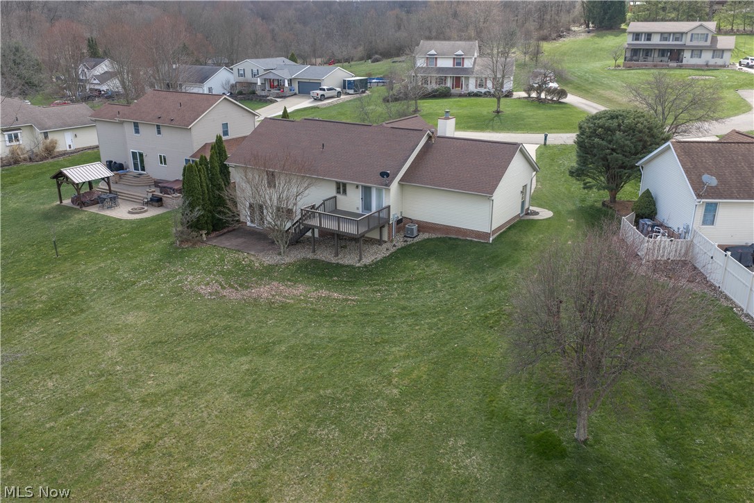 1389 N Milburn Square NE Bolivar OH 44612