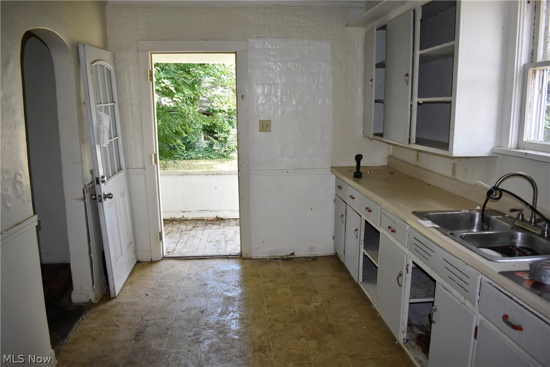 47 Lincoln Avenue East Palestine OH 44413