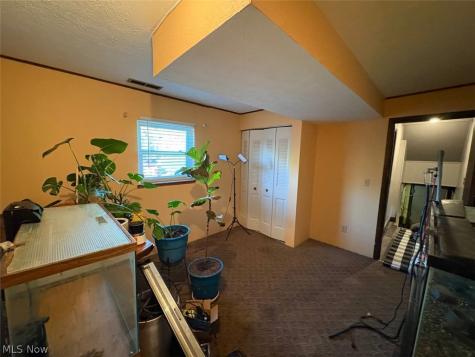 503 Meadowridge Avenue NW Canton OH 44708