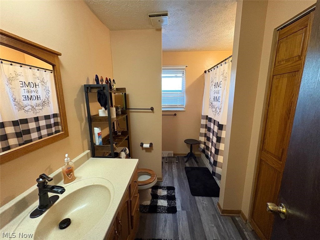 503 Meadowridge Avenue NW Canton OH 44708