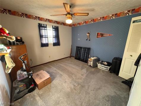 503 Meadowridge Avenue NW Canton OH 44708