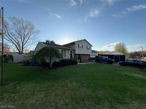 503 Meadowridge Avenue NW Canton OH 44708