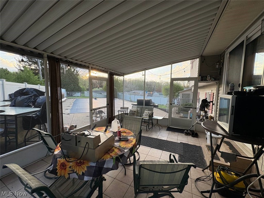 503 Meadowridge Avenue NW Canton OH 44708