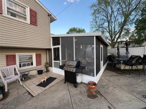 503 Meadowridge Avenue NW Canton OH 44708
