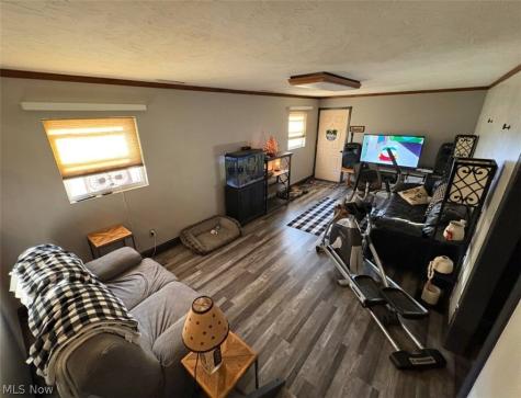 503 Meadowridge Avenue NW Canton OH 44708