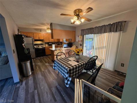 503 Meadowridge Avenue NW Canton OH 44708
