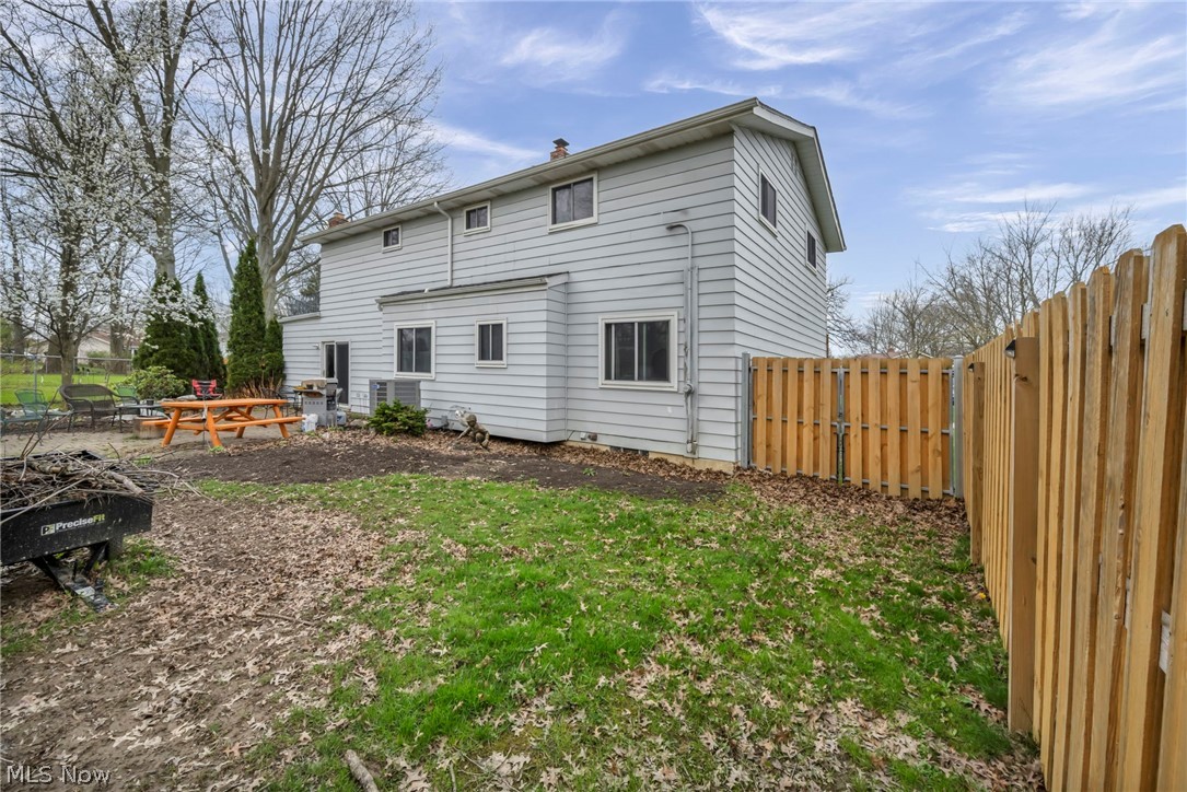 26475 Sudbury Drive North Olmsted OH 44070