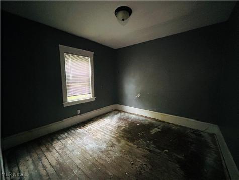 13809 Beachwood Avenue Cleveland OH 44105