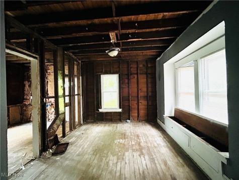 13809 Beachwood Avenue Cleveland OH 44105