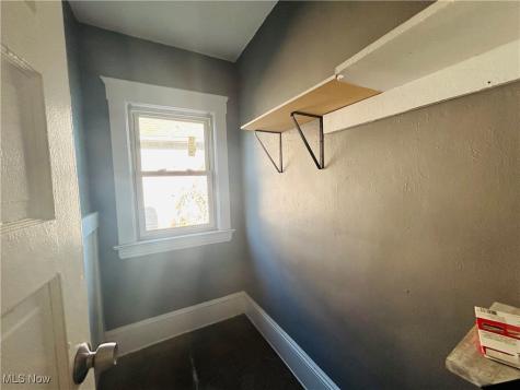 13809 Beachwood Avenue Cleveland OH 44105