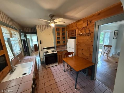 254 N Highland Avenue Akron OH 44303