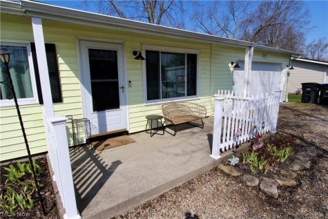 2042 Byron Drive Brunswick OH 44212