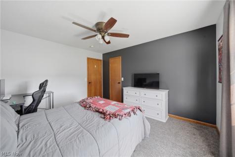 1040 Lanedale Street NW Massillon OH 44647