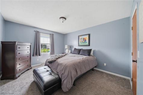 1040 Lanedale Street NW Massillon OH 44647