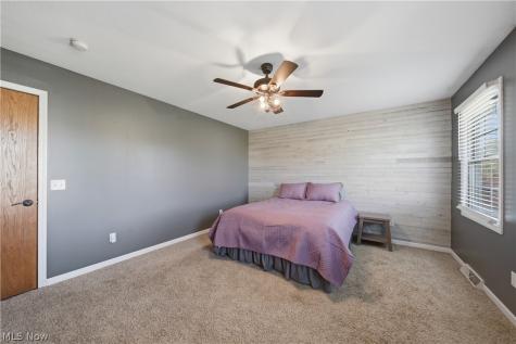 1040 Lanedale Street NW Massillon OH 44647