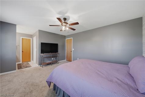 1040 Lanedale Street NW Massillon OH 44647