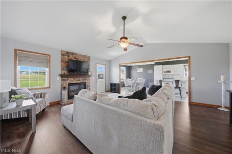 1040 Lanedale Street NW Massillon OH 44647