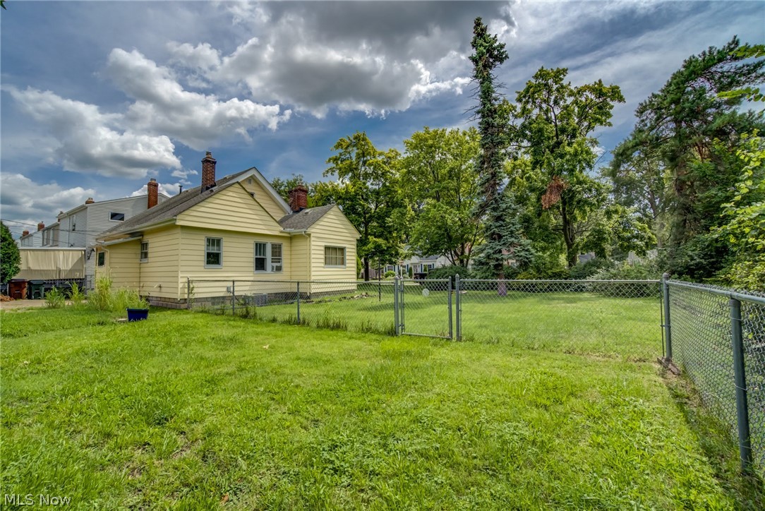 4312 Kenmore Avenue Parma OH 44134