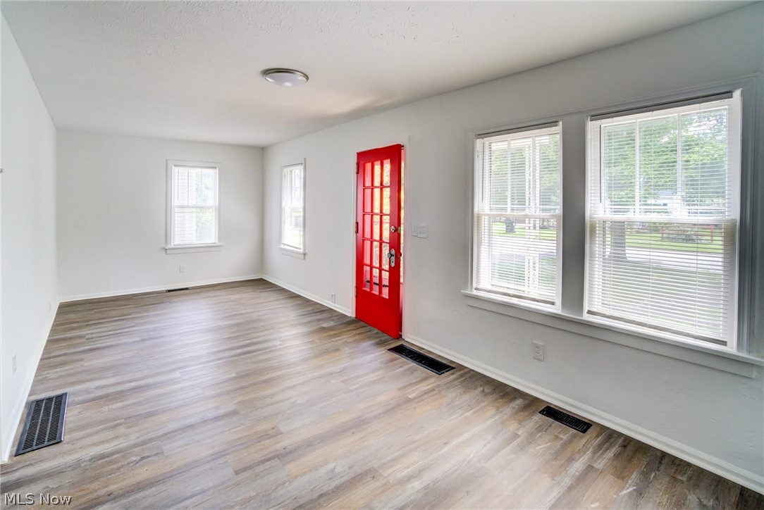 4312 Kenmore Avenue Parma OH 44134